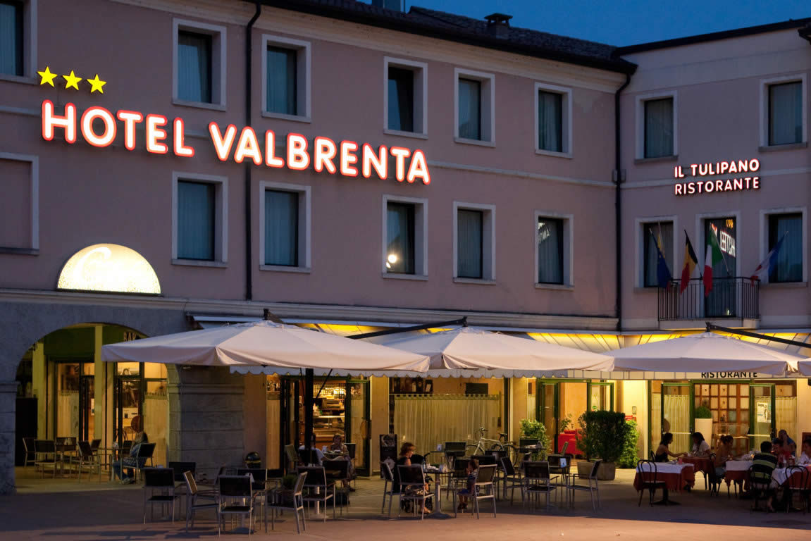 Hotel Padova 3 stelle. Hotel Padova 3 stelle.